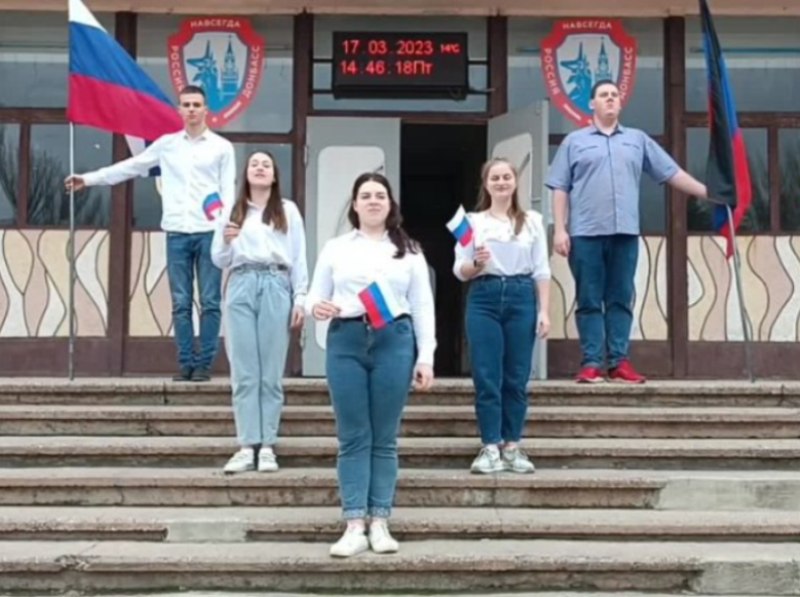 Участники любительского объединения &quot;Белые вороны&quot; от всей души поздравили всех соотечественников с Днем воссоединения Крыма и России.