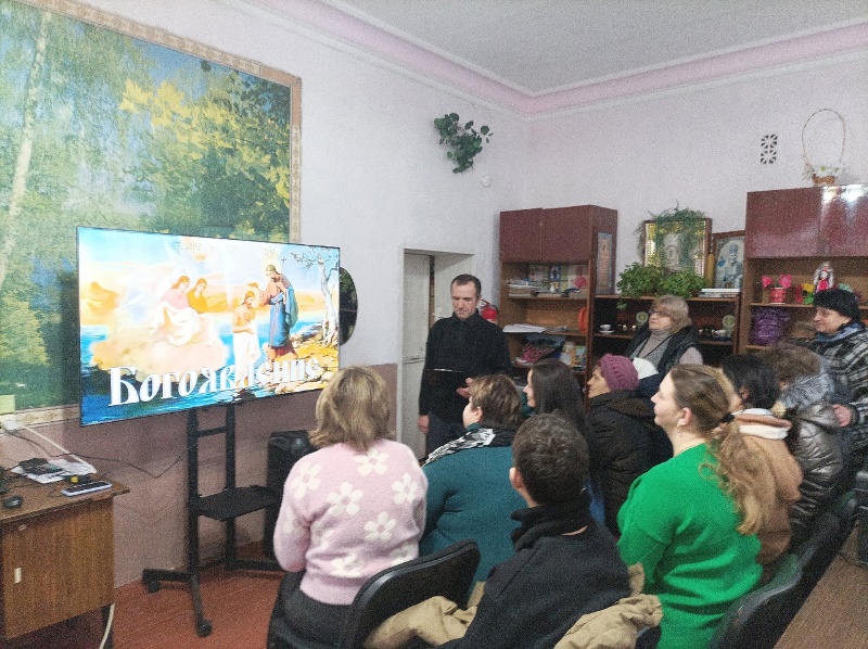 Познавательный час «Крещенские традиции» в Стыльском центре греческой культуры.