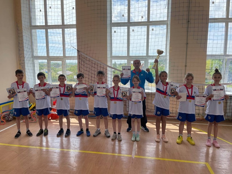 Команда из Старобешевской школы №1 победила в финале спортивного мероприятия.